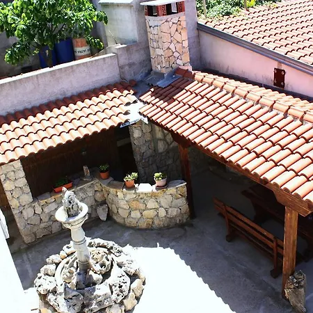 Apartment Dvije Palme